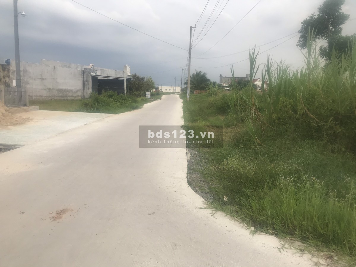 cần bán gấp lô đất thổ 2 mặt tiền