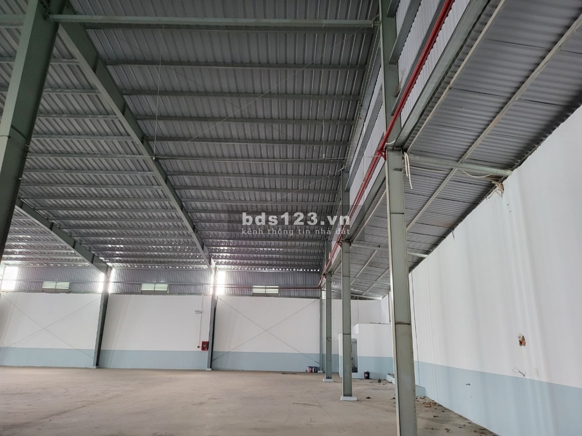Cho thuê 2.300m2 nhà xưởng Thuận An Giá 60.000/m2/tháng , đường cont khu SX tập trung
