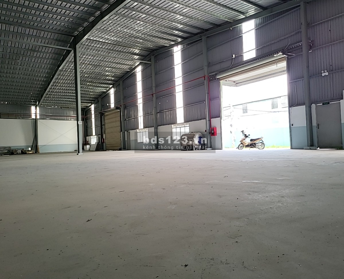 Cho thuê 2.300m2 nhà xưởng Thuận An Giá 60.000/m2/tháng , đường cont khu SX tập trung