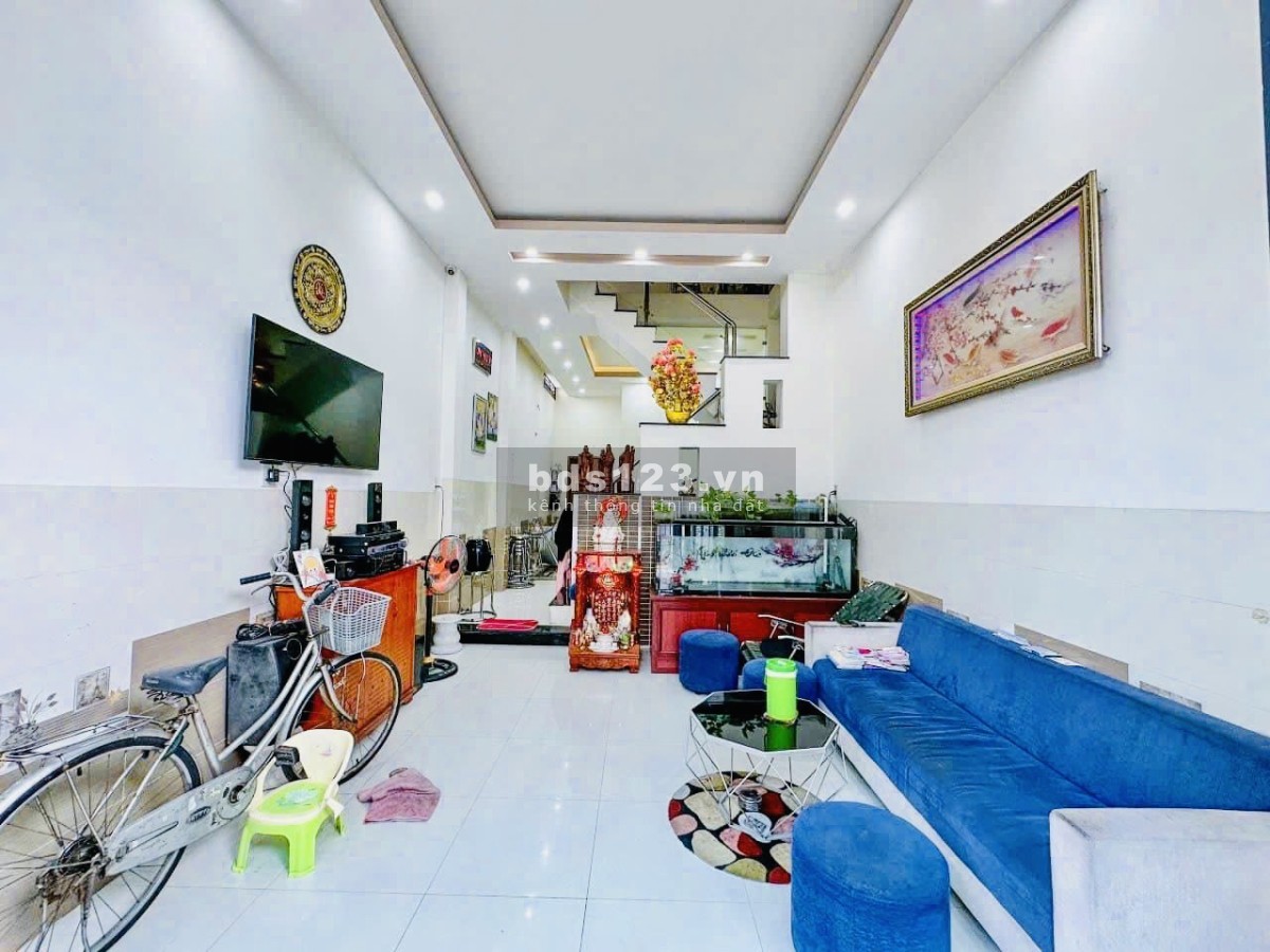 tôi chính chủ bán nhà sổ hồng riêng xã xuân thới thượng hóc môn