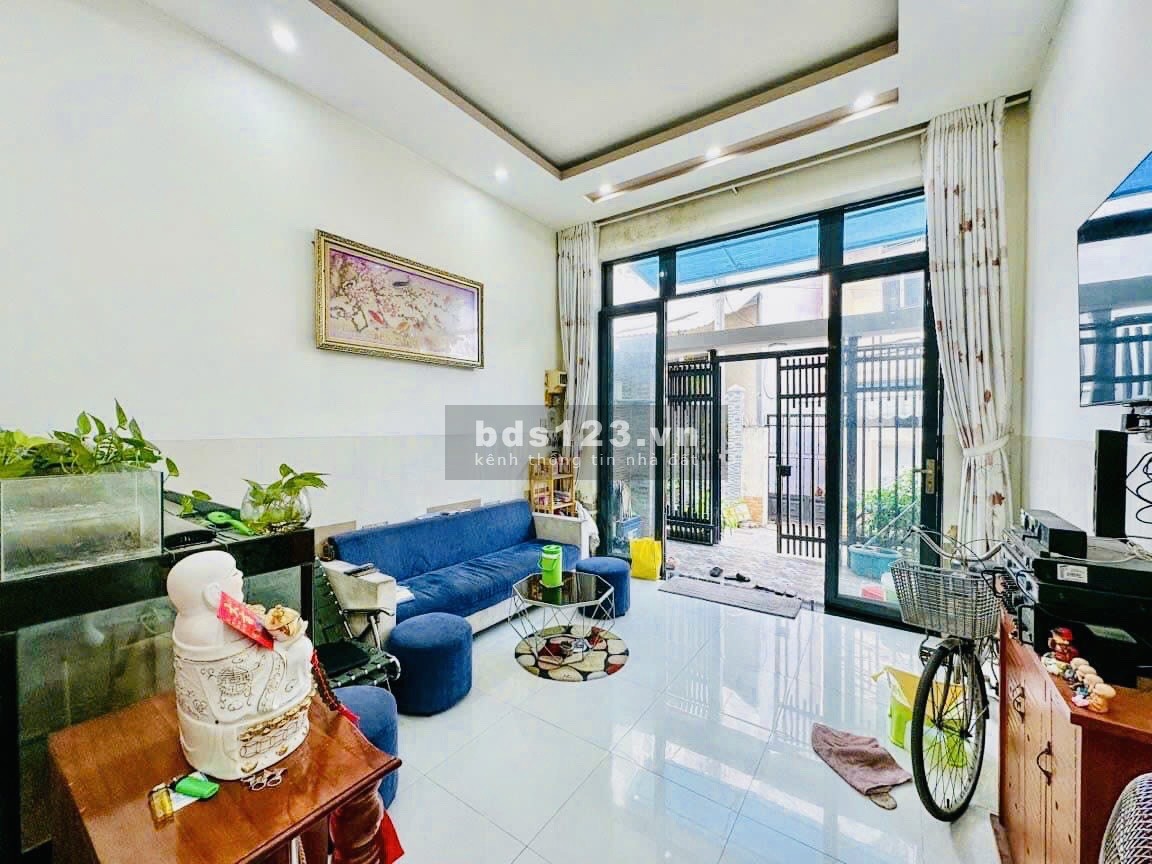 tôi chính chủ bán nhà sổ hồng riêng xã xuân thới thượng hóc môn