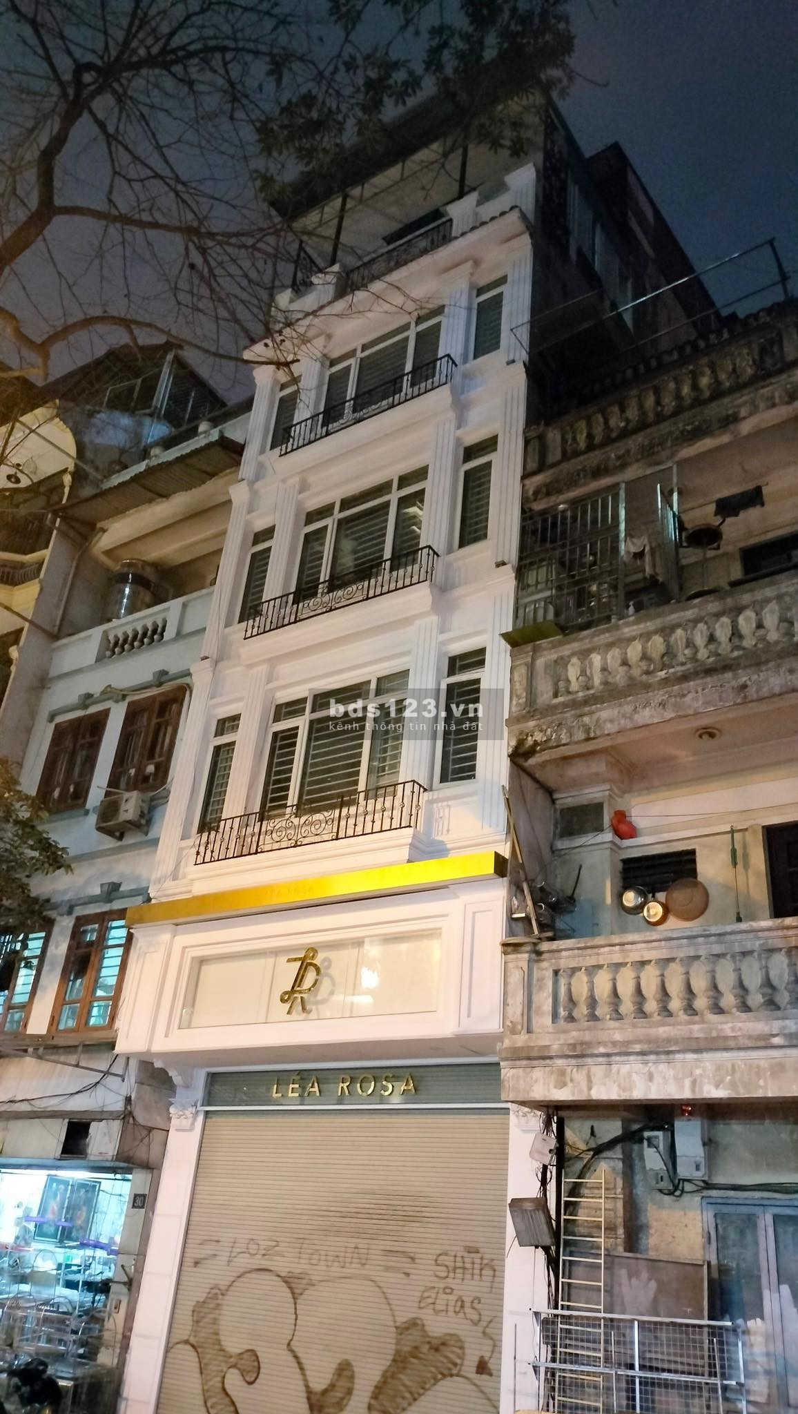 Bán nhà Minh Khai ngõ 191 phân lô ô tô đỗ cửa DT 58m MT 4.5 giá 8.5 tỷ LH Thọ nhà to 0935999898