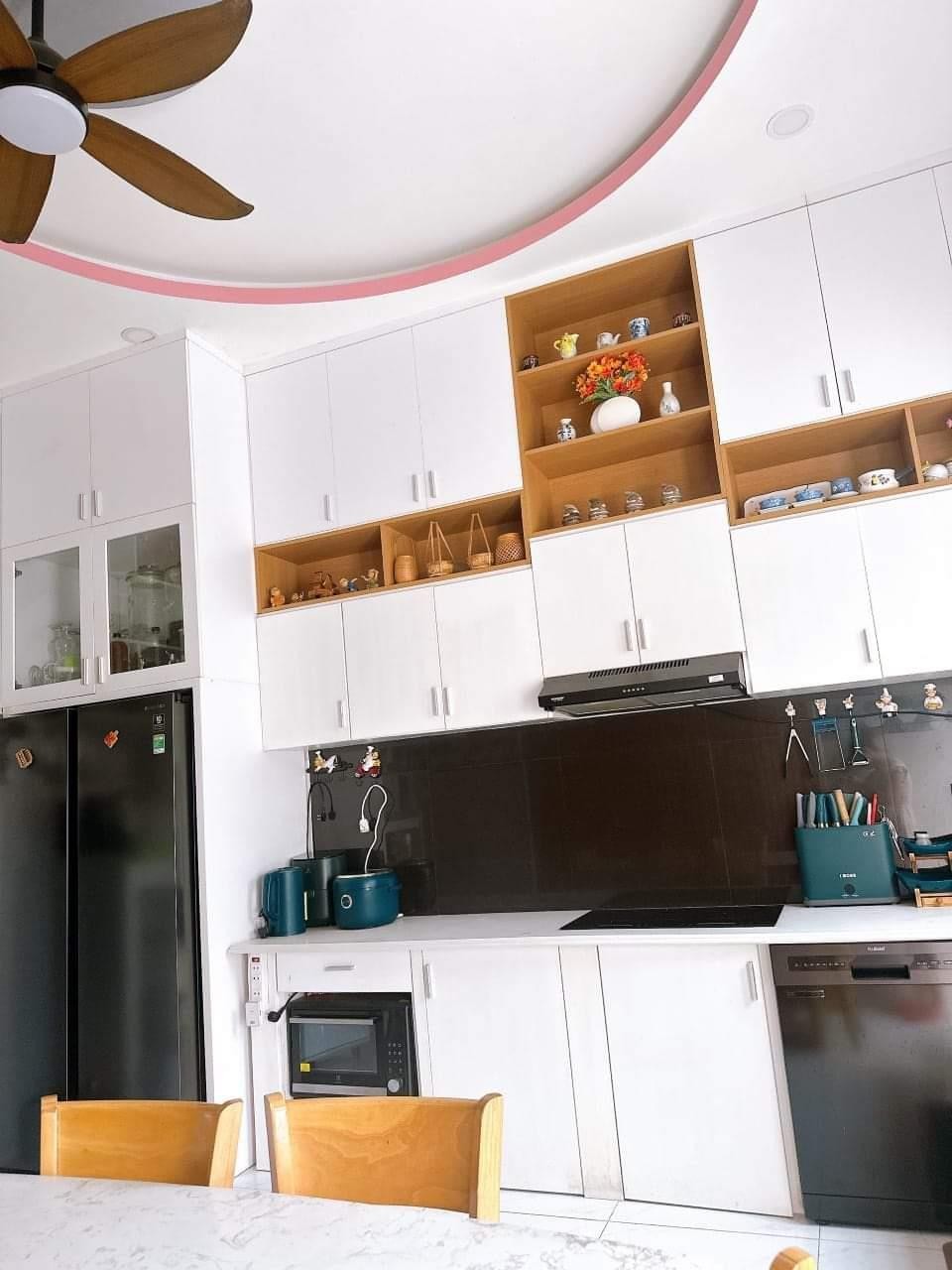 Nhà bán như hình ở ngay 4x15.2 - Ô tô để trong nhà Đường số 30 Linh Đông