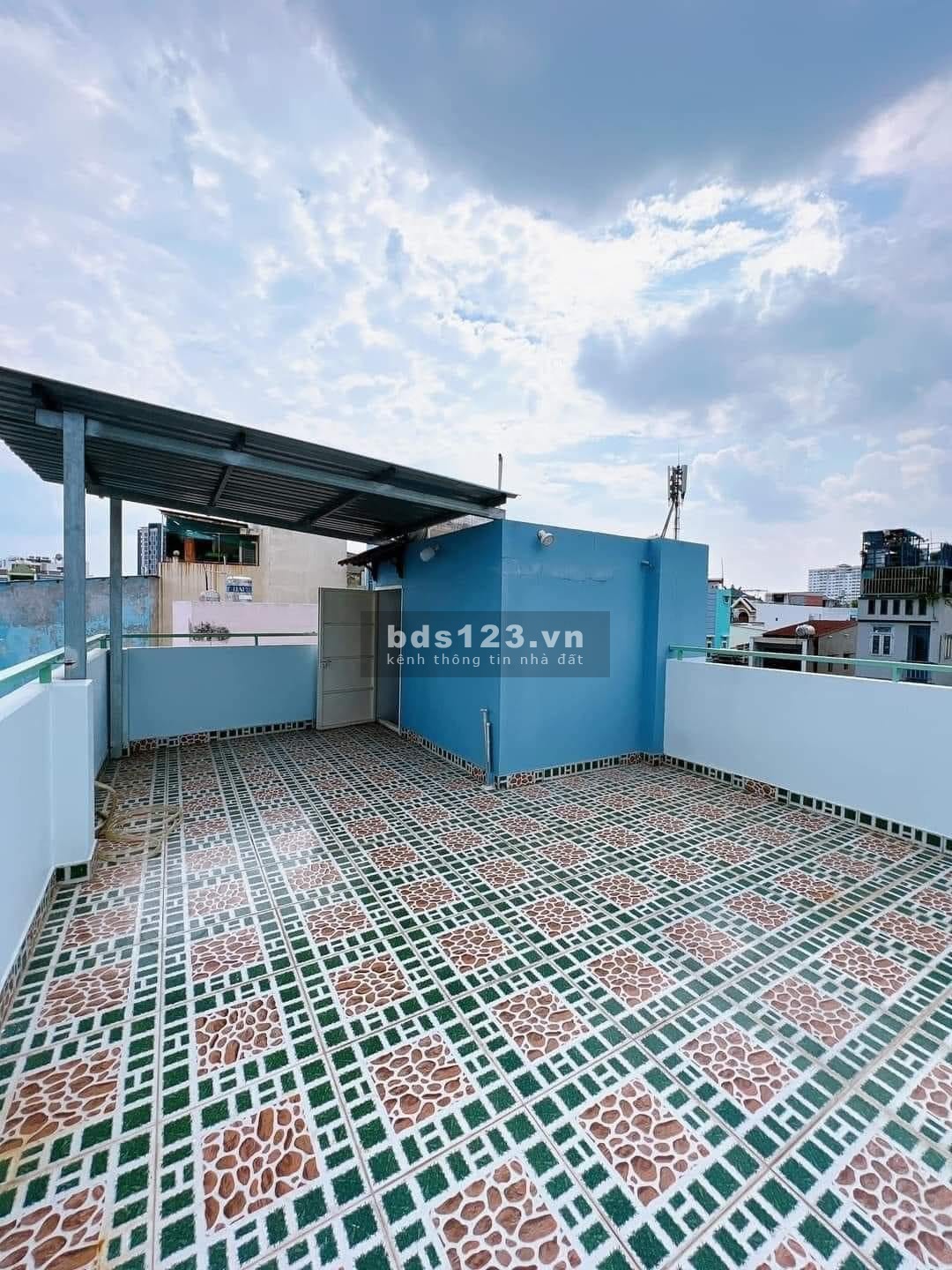 Bán nhà gấp Khánh Hội, phường 3, quận 4, 4 tầng, 32m2 gần trường học SHR 3 tỷ 4 LH 0931769418 Quân