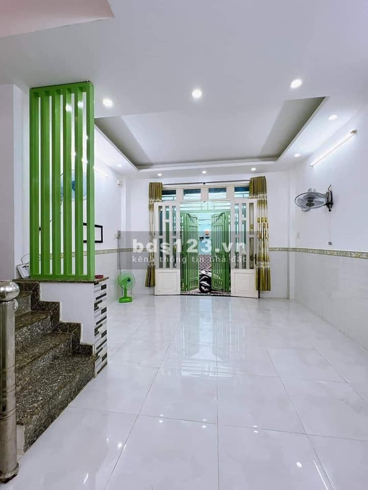 Bán nhà gấp Khánh Hội, phường 3, quận 4, 4 tầng, 32m2 gần trường học SHR 3 tỷ 4 LH 0931769418 Quân