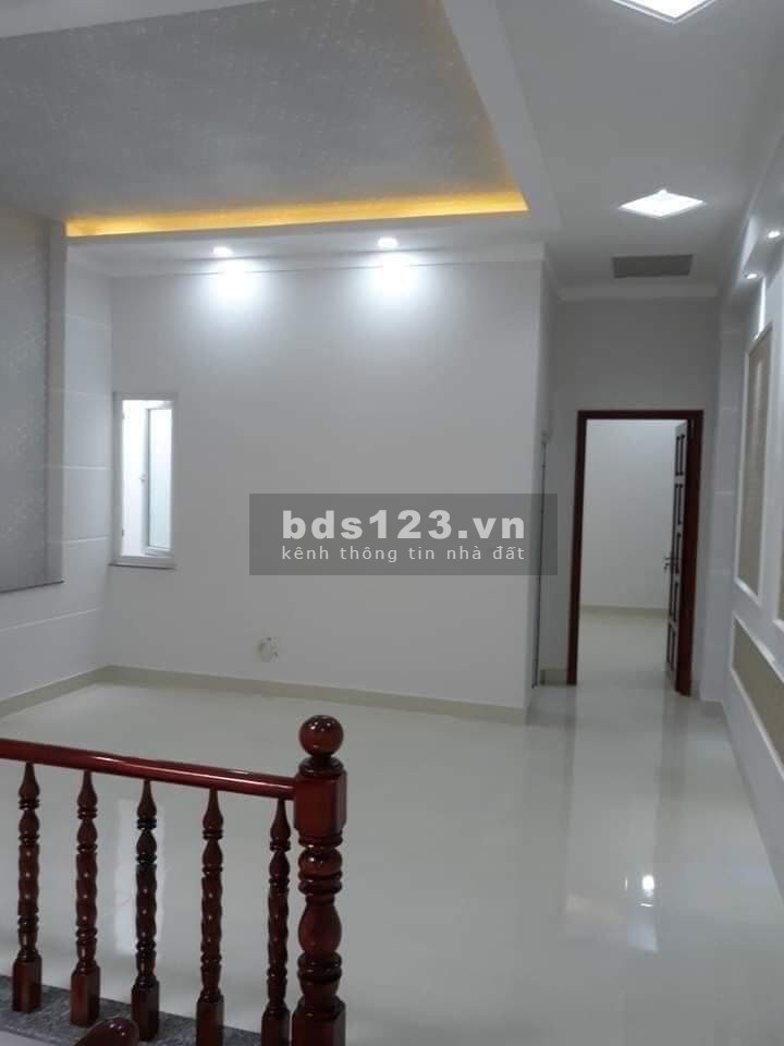 Bán nhà Linh Xuân TP.Thủ Đức, 75m2 2tỷ6, gần siêu thị, trường học lH: 0931580114