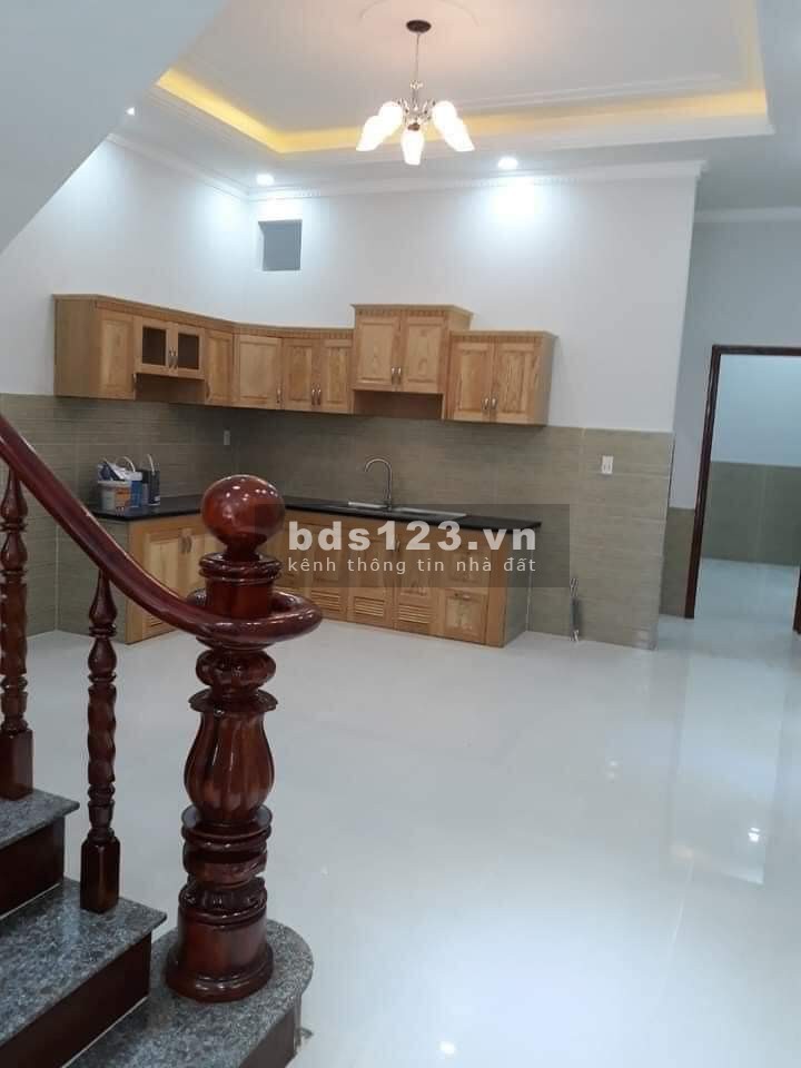 Bán nhà Linh Xuân TP.Thủ Đức, 75m2 2tỷ6, gần siêu thị, trường học lH: 0931580114