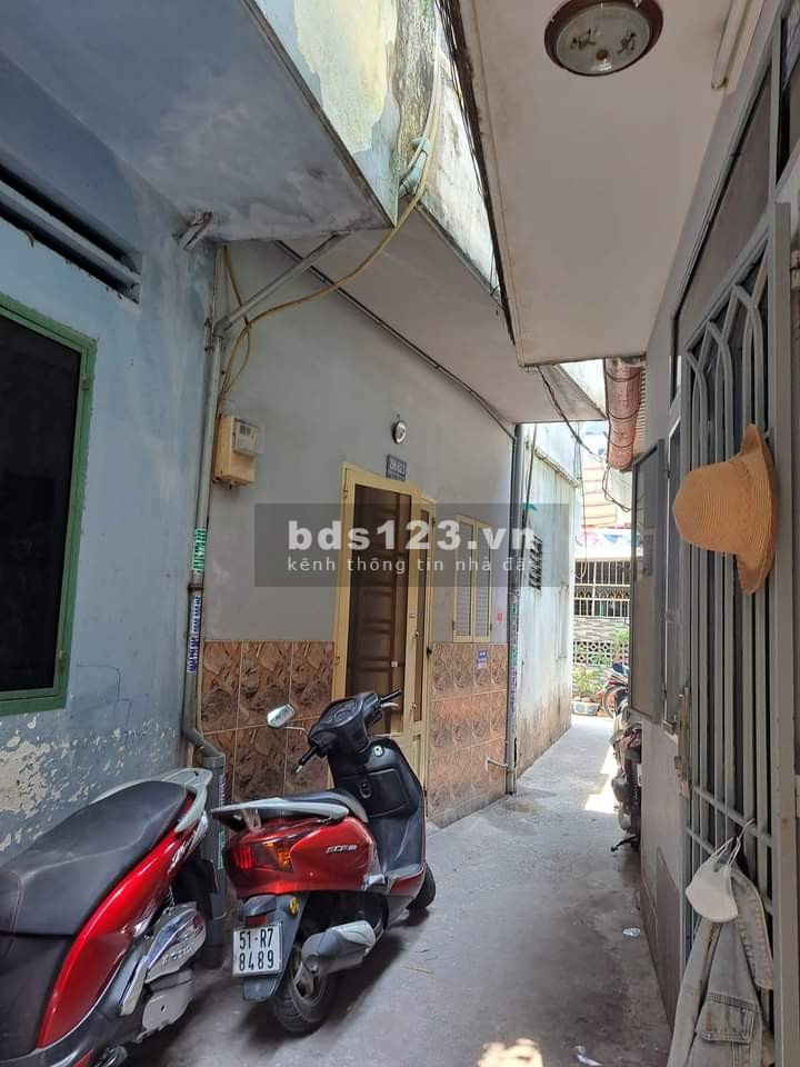 296.82.3 Nguyễn Văn Lượng 18 2 4 5 2.150 tỷ Phường 17 Quận Gò Vấp