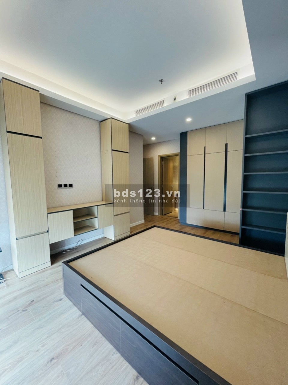 Cho thuê Sarina Sala 2 PN vừa đẹp vừa rẻ giữa thị trường cháy hàng T5/2023
