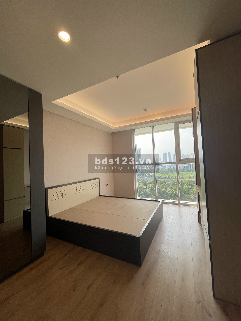 Cho thuê Sarina Sala 2 PN vừa đẹp vừa rẻ giữa thị trường cháy hàng T5/2023