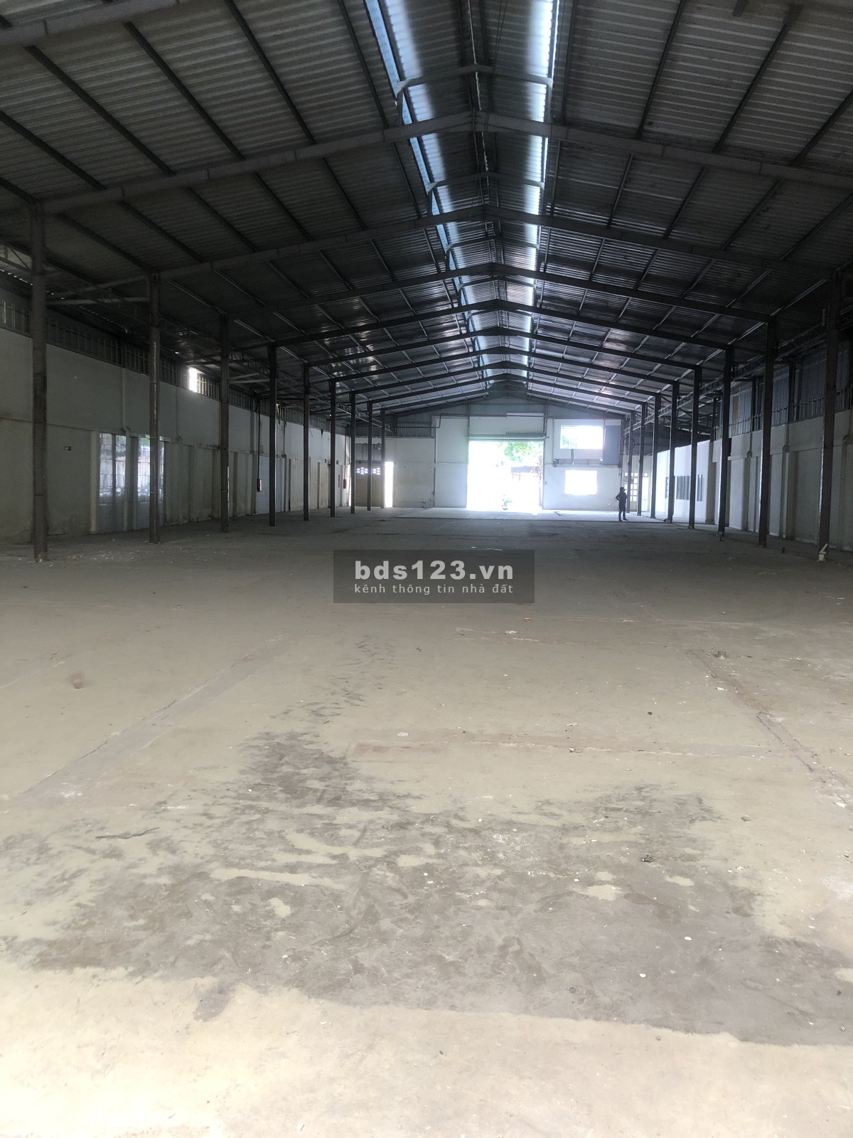 Cần cho thuê nhà xưởng trong quận 12 giá rẻ diện tích từ 500, 1000m2, ..3000m2