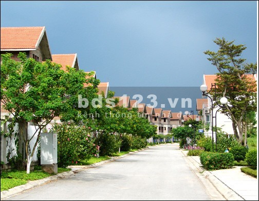 Cần chuyển nhượng gấp biệt thự khu ĐT Quang Minh - View vườn hoa trung tâm