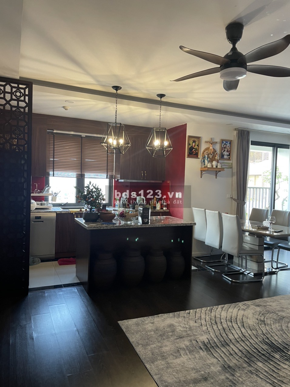 Bán căn 3 ngủ góc 98m2 Imperia Sky Garden, Minh Khai đầy đủ đồ 4.8 tỷ bao phí