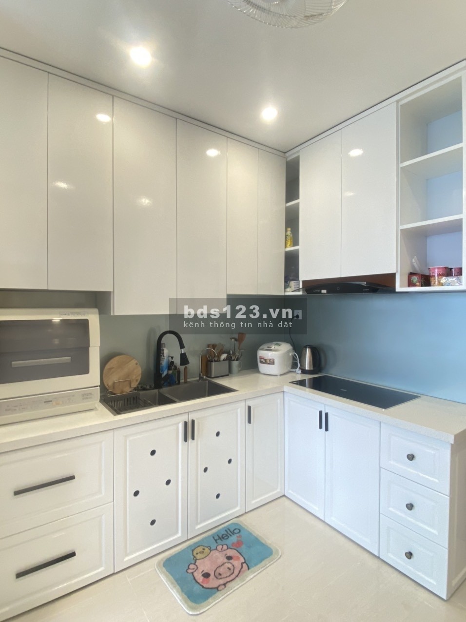 Tôi cần cho thuê căn hộ 2 ngủ 9 triệu full đồ Vinhomes Smart.