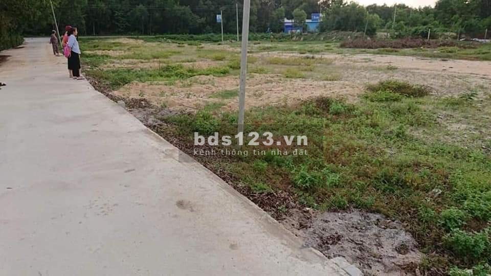 Bán lô đất siêu đẹp nằm ngay trung tâm thị xã Chơn Thành giá 400tr