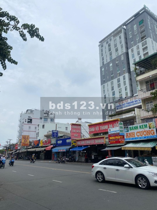 Bán nhà mặt tiền Bình Quới đoạn đẹp KD sầm uất và XD được Cao Tầng, P27, Bình Thạnh ( 5x30m sổ đẹp )