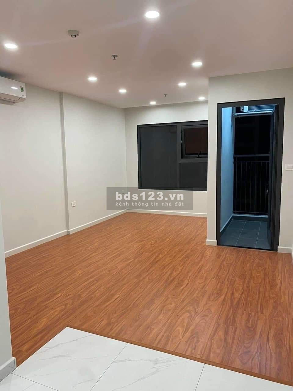 Bán gấp căn Studio Imperia Smart City, giá 1.23 tỷ. view siêu đẹp tầng trung, miễn phí dịch vụ 5 năm