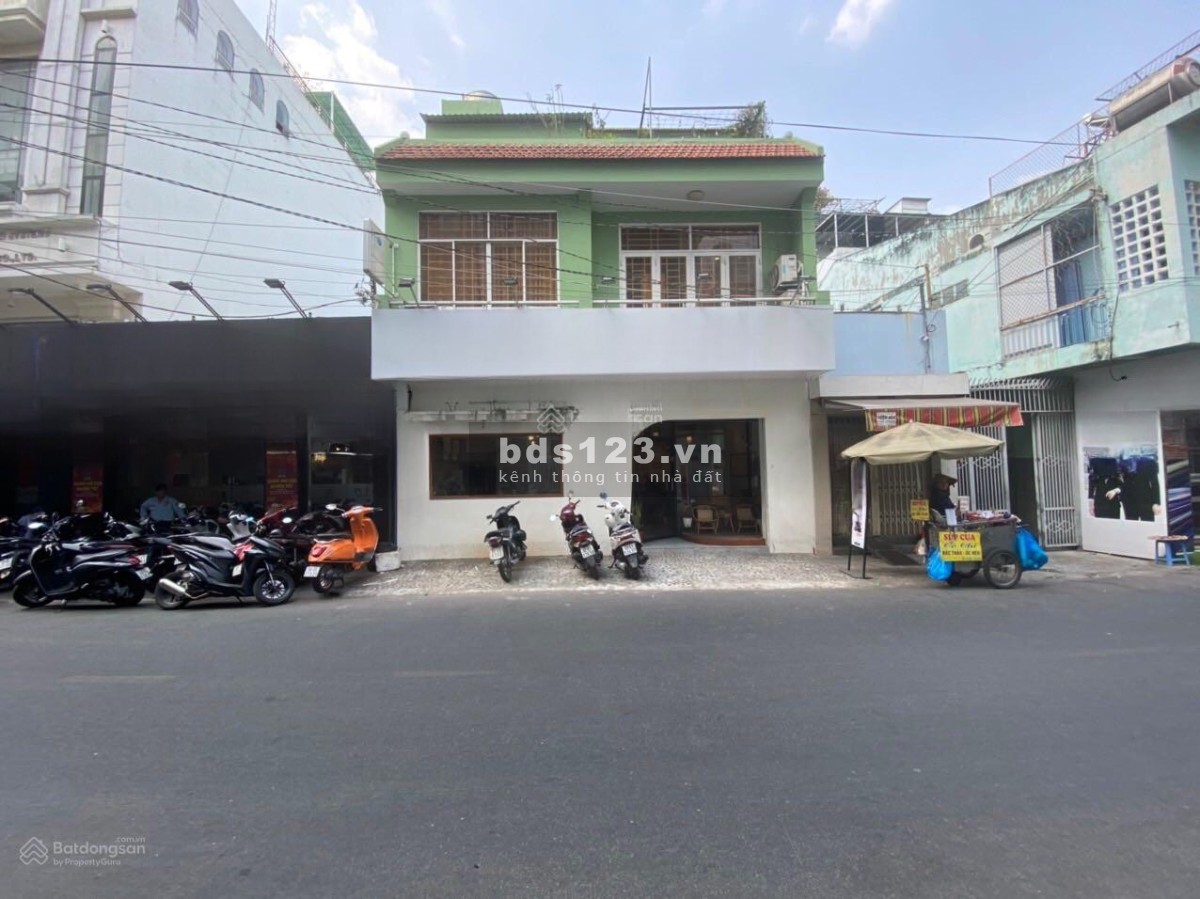 Cho thuê nhà mặt tiền Vũ Huy Tấn ngang 7M, nhà xây rất đẹp