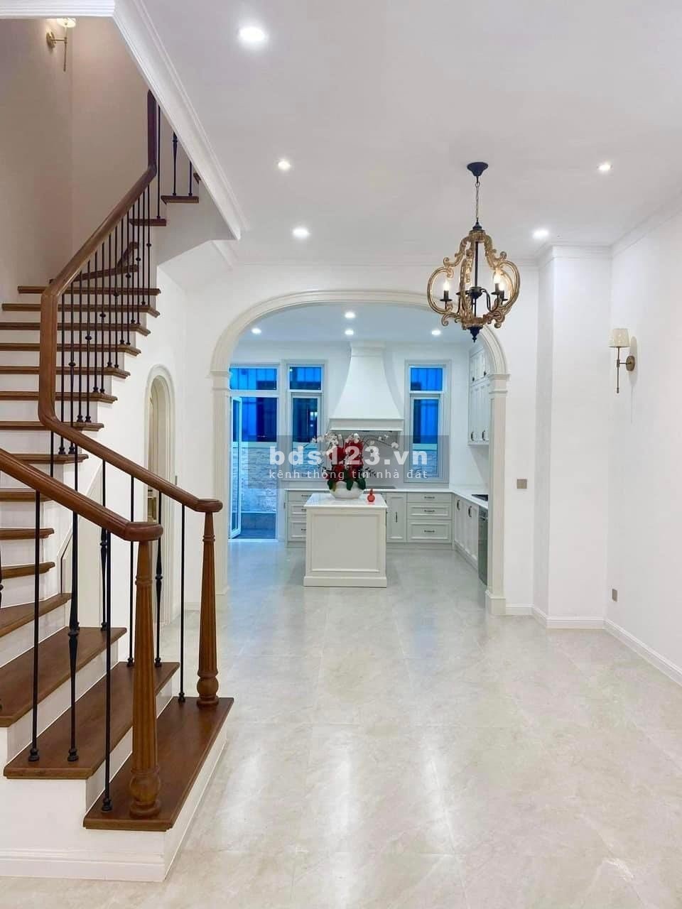 Cho thuê nhà phố Lakeview city giá chỉ 38tr/căn 3 lầu full nội thất sang trọng