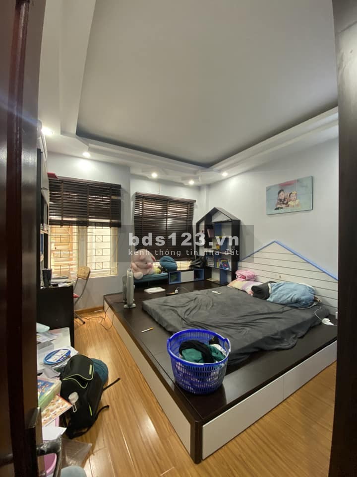Bán nhà trung tâm Minh Khai 40m2, 5t, mt4,2m, 3,8 tỷ, oanh 0977288328