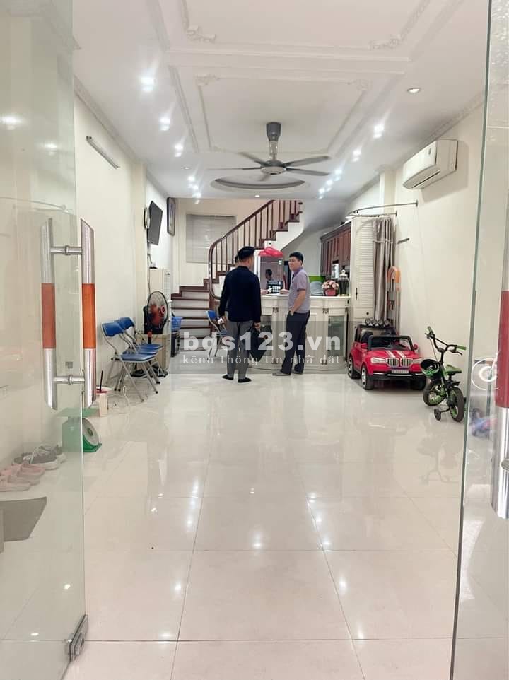 Bán nhà ô tô, kinh doanh Hoàng Mai 51m, 5 tầng, mt 4m, giá 9.3 tỷ