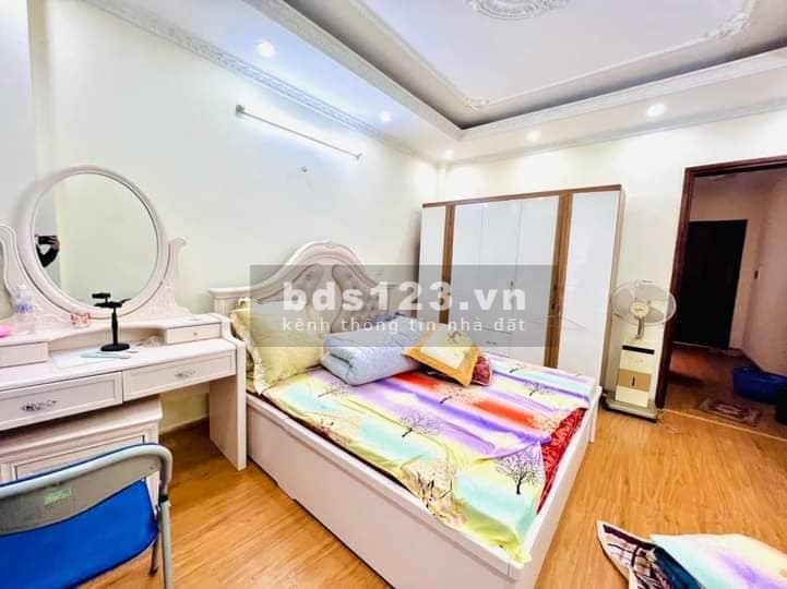 Bán nhà ô tô, kinh doanh Hoàng Mai 51m, 5 tầng, mt 4m, giá 9.3 tỷ