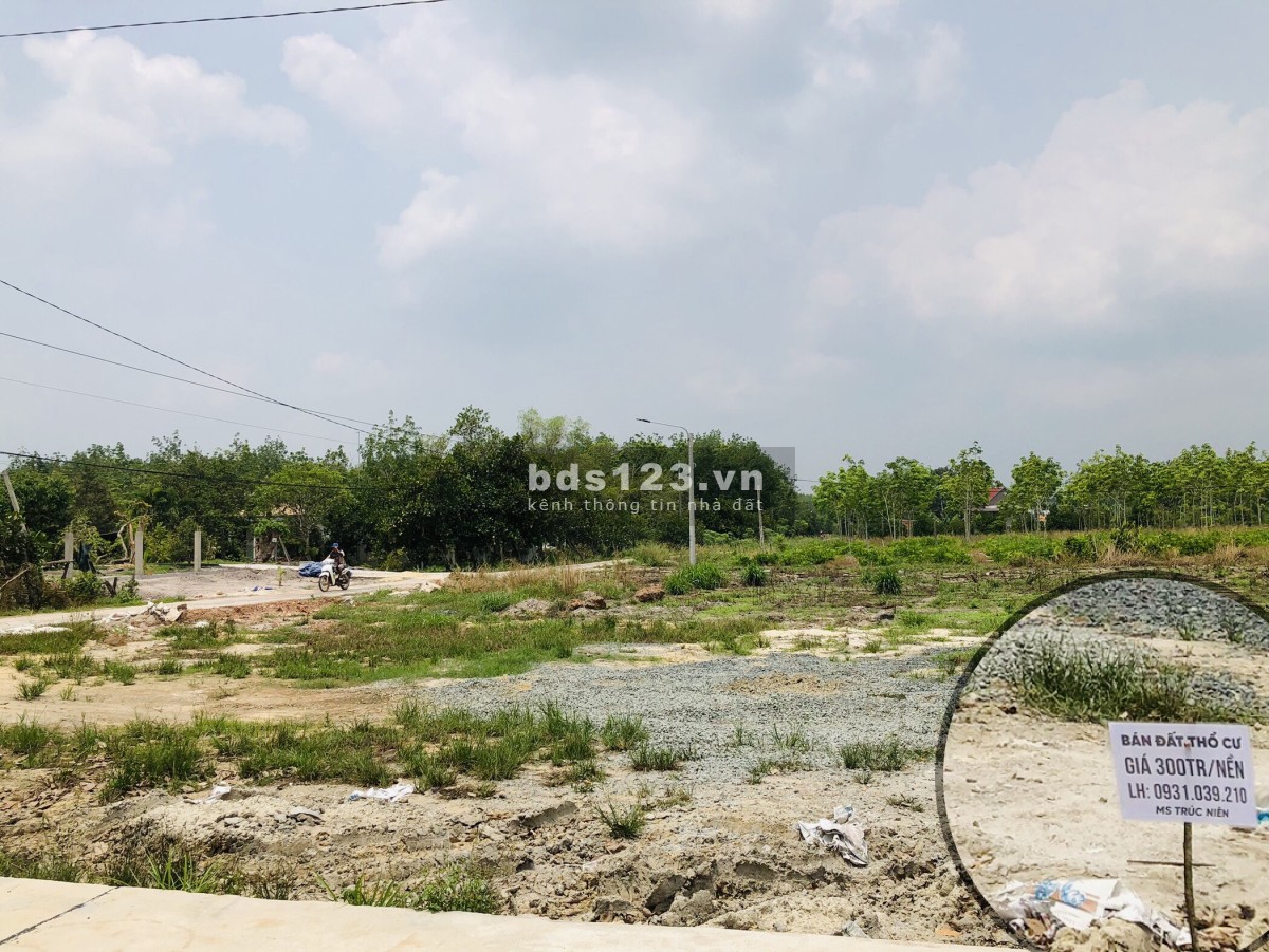 Vợ chồng ly hôn nên cần bán gấp lô đất để chia tài sản nên bán lại lô đất thổ cư giá 280 triệu
