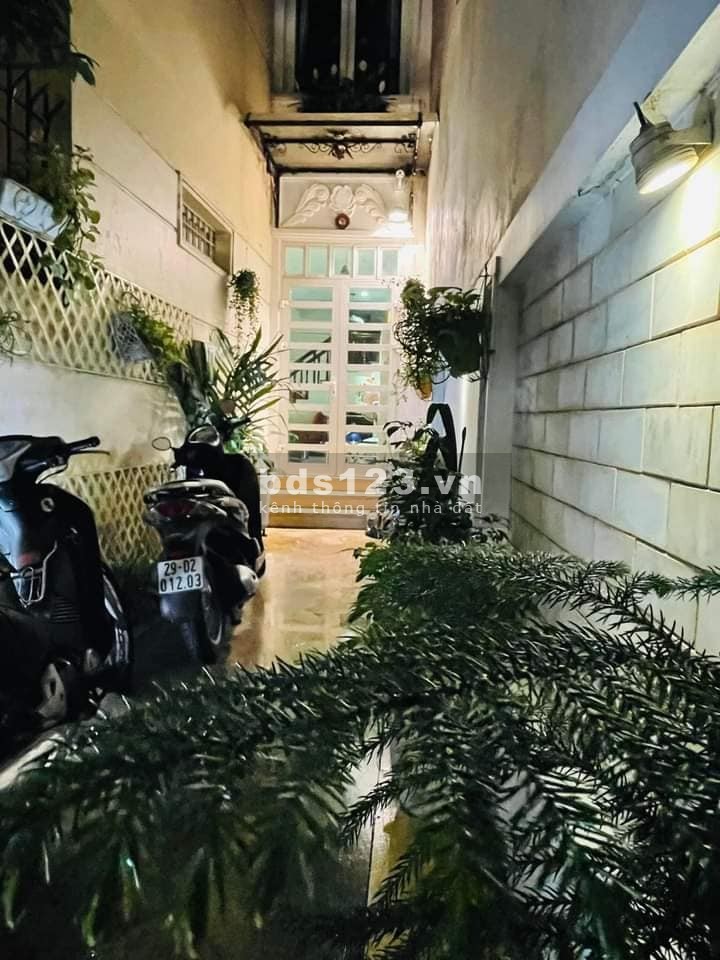 Bán nhà ngõ ô tô Thái Hà, Đống Đa 62m2, 4 tầng, giá 9.3 tỷ.