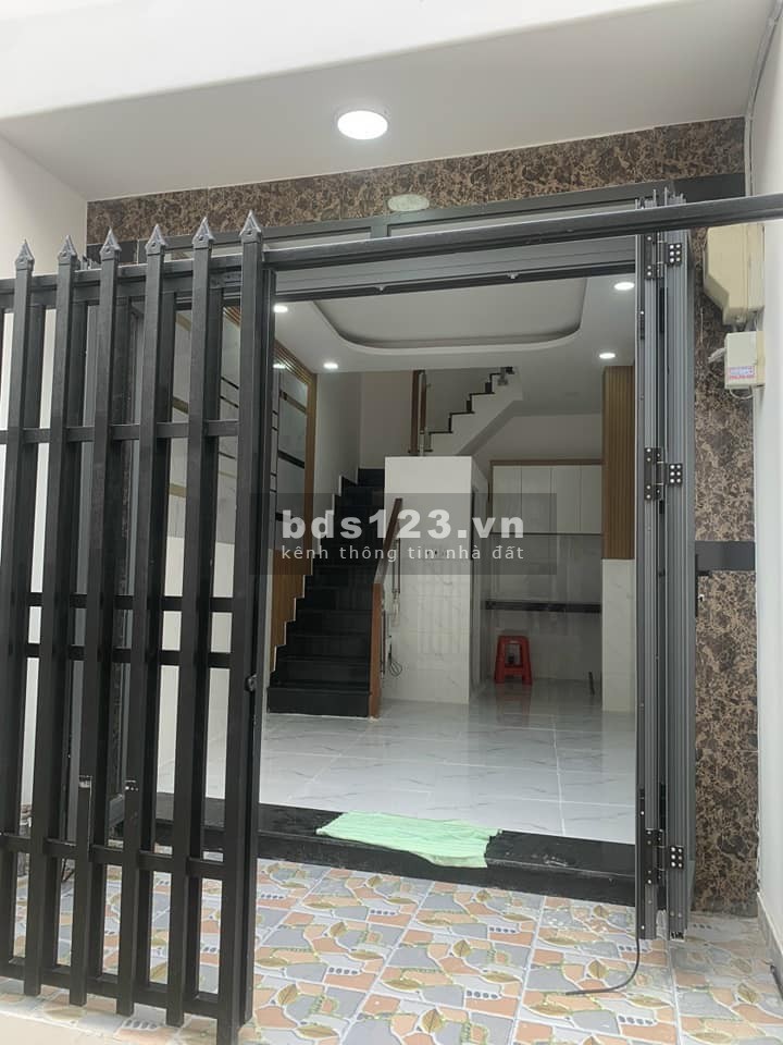 Nhà 2 lầu hẻm 1113 huỳnh tấn phát dtsd 62m2 2 phòng ngủ