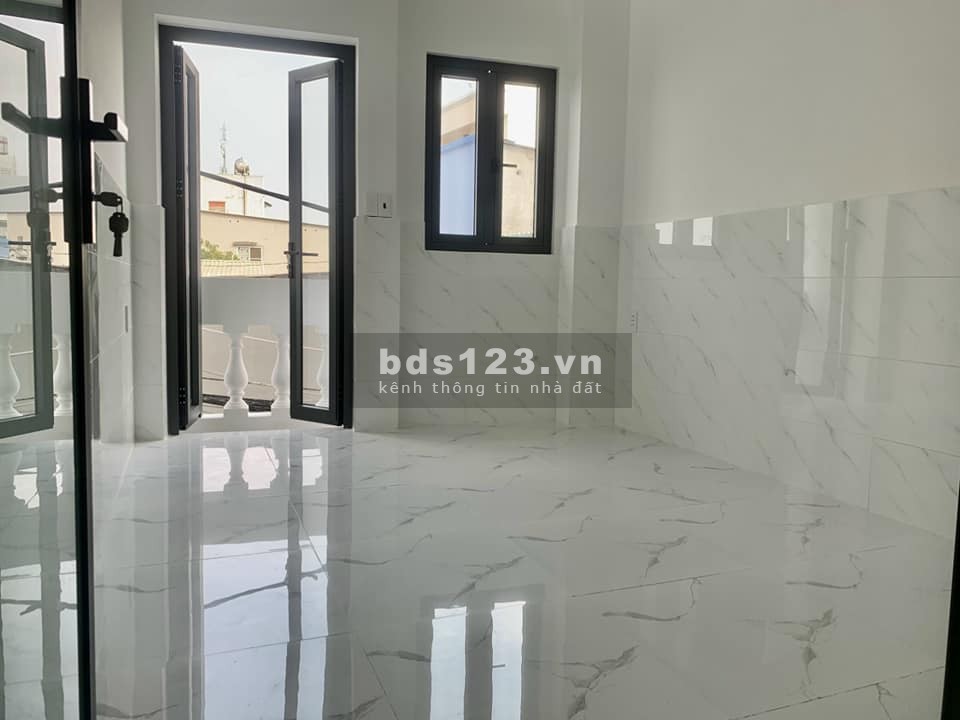 Nhà 2 lầu hẻm 1113 huỳnh tấn phát dtsd 62m2 2 phòng ngủ