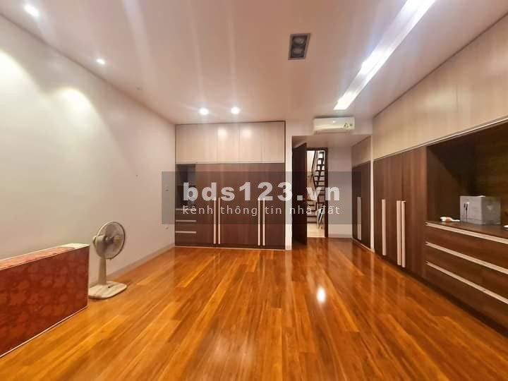 Nhà đẹp Thái Hà, Đống Đa 160m2, 5 tầng, mặt tiền 5.2m, giá 45 tỷ.