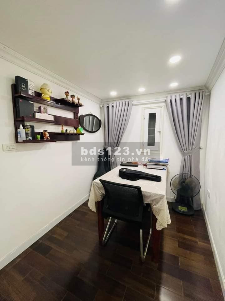 Bán nhà ngõ ô tô Thái Hà, Đống Đa 62m2, 4 tầng, giá 9.3 tỷ.