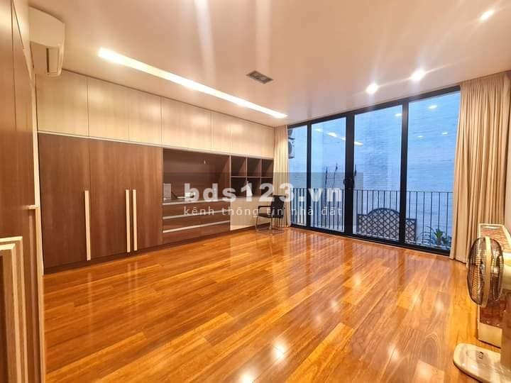 Nhà đẹp Thái Hà, Đống Đa 160m2, 5 tầng, mặt tiền 5.2m, giá 45 tỷ.