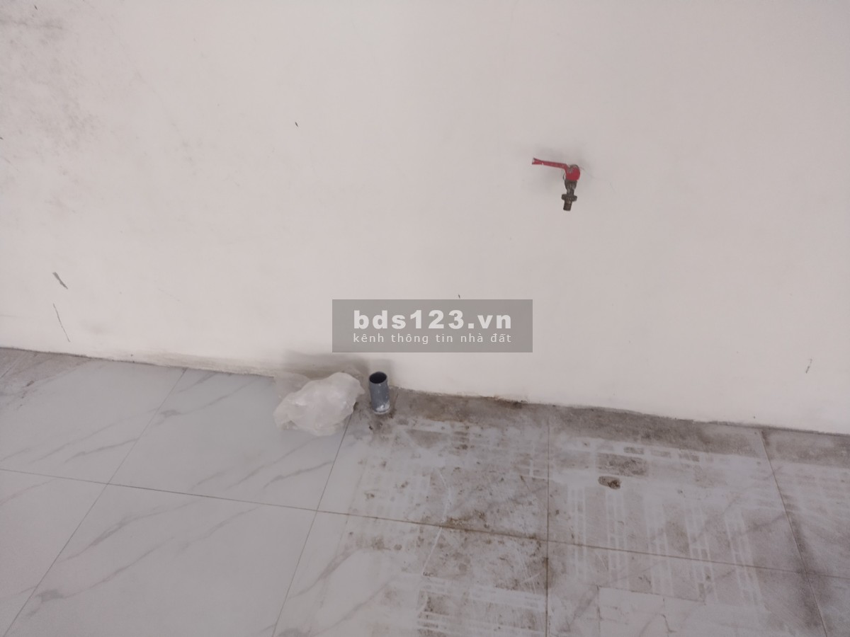Cho thuê mặt bằng 100m2 phù hợp làm showroom, chuyển phát, lớp học ở Thái Thịnh