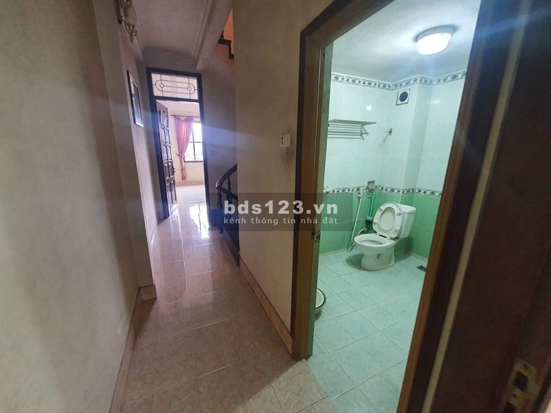 Cho Thuê Nhà Nguyên Căn, Chùa Hà, Cầu Giấy, 55m2 x 4T, Mt 4m, Giá: 18 Tr/Th. (Có TL)