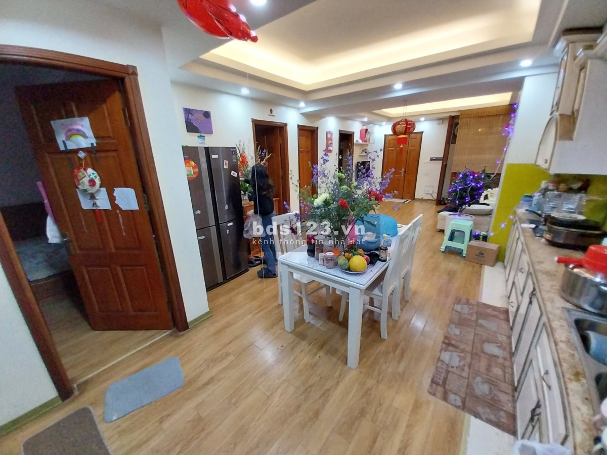 Bán căn hộ chung cư 100m2, 3PN, 2WC, view quãng trường Gold Mark tại Hồ Tùng Mậu!