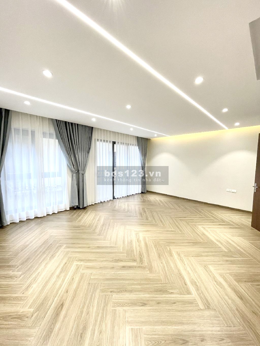 Bán nhà phố Thái Hà, Đống Đa, ô tô, kinh doanh, thang máy 7 tầng, MT 6m