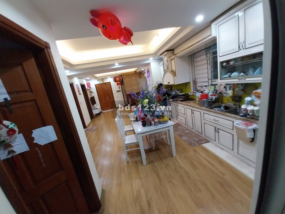 Bán căn hộ chung cư 100m2, 3PN, 2WC, view quãng trường Gold Mark tại Hồ Tùng Mậu!