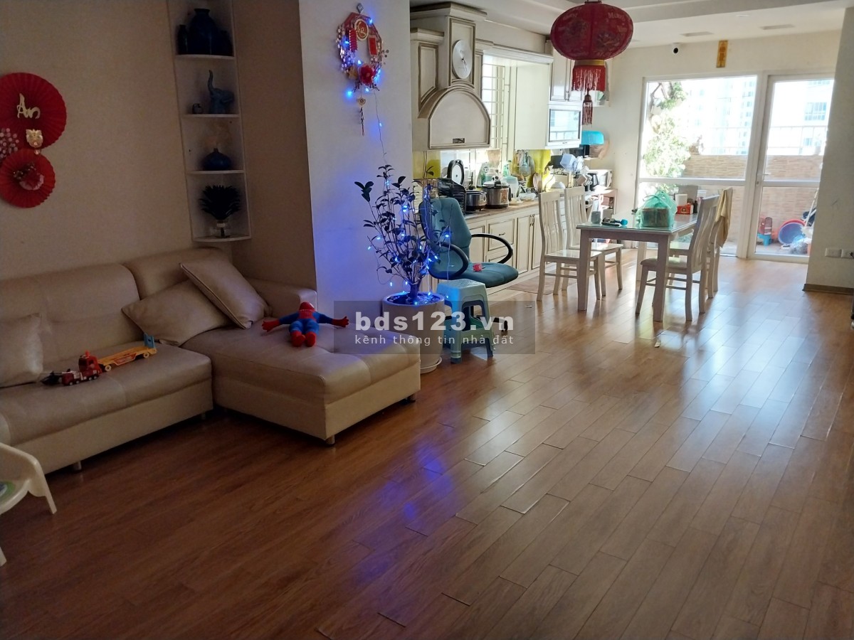 Bán căn hộ chung cư 100m2, 3PN, 2WC, view quãng trường Gold Mark tại Hồ Tùng Mậu!