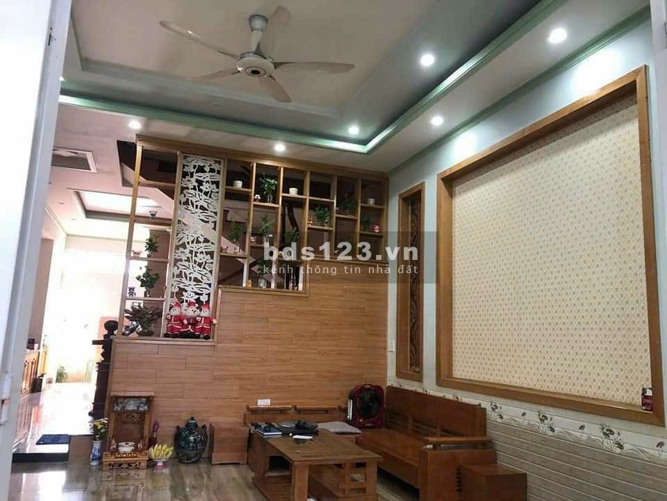 Chính chủ cần bán nhà lầu trệt sổ hồng hoàn công hẻm đường Đông Minh phường Đông Hòa TP Dĩ An