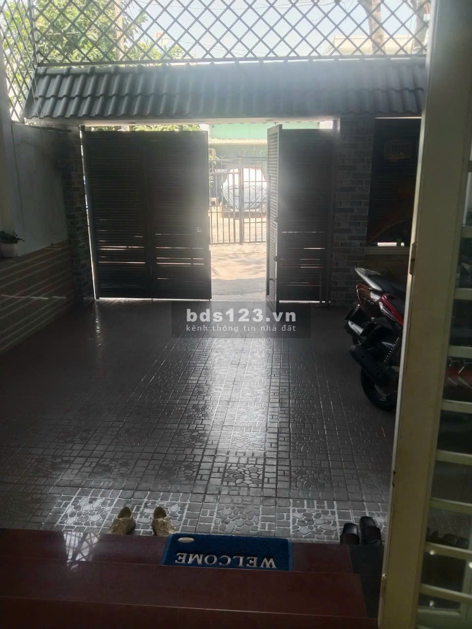 Chính chủ cần bán nhà lầu trệt sổ hồng hoàn công hẻm đường Đông Minh phường Đông Hòa TP Dĩ An