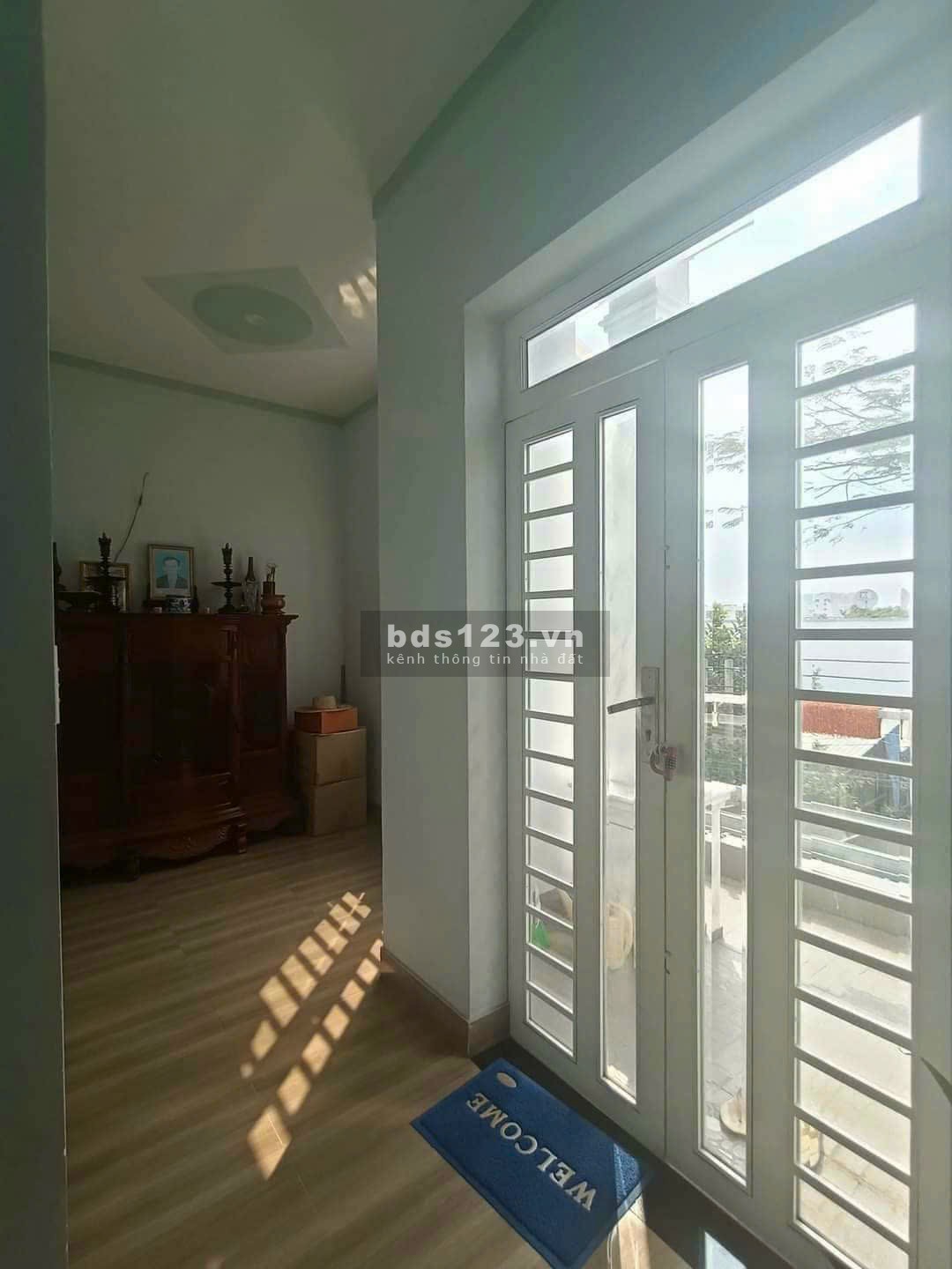 Chính chủ cần bán nhà lầu trệt sổ hồng hoàn công hẻm đường Đông Minh phường Đông Hòa TP Dĩ An