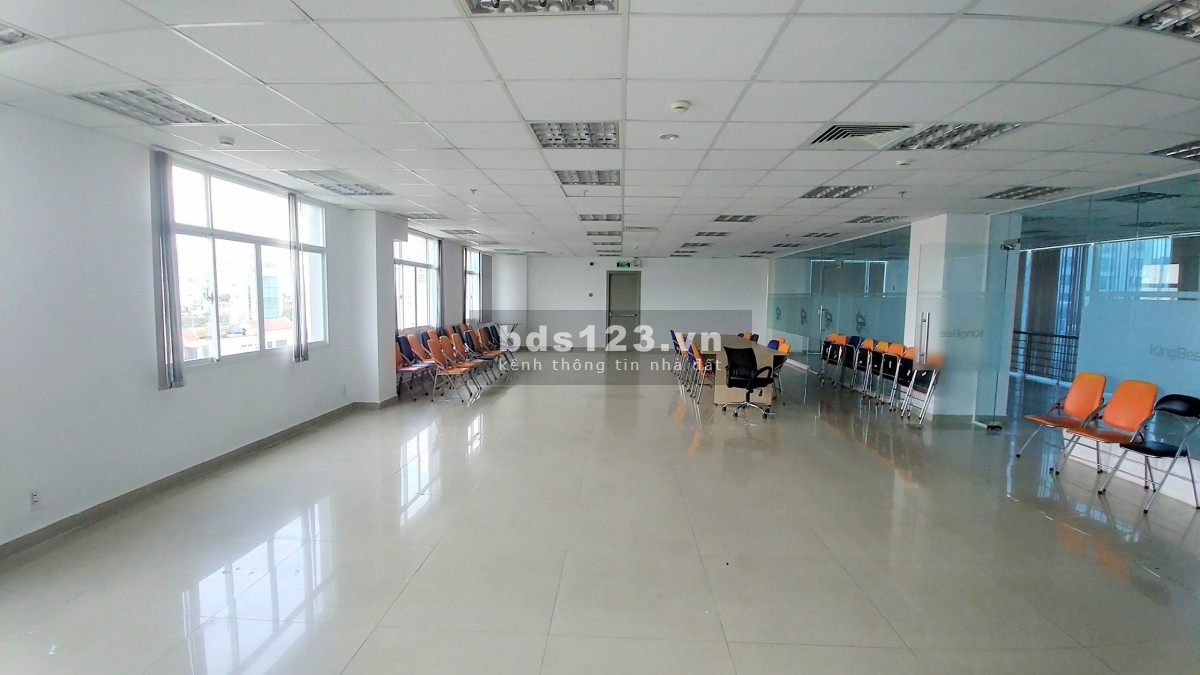 Cho thuê văn phòng sàn 230m2 mặt tiền Mai Thị Lựu, P. Đa Kao - Quận 1
