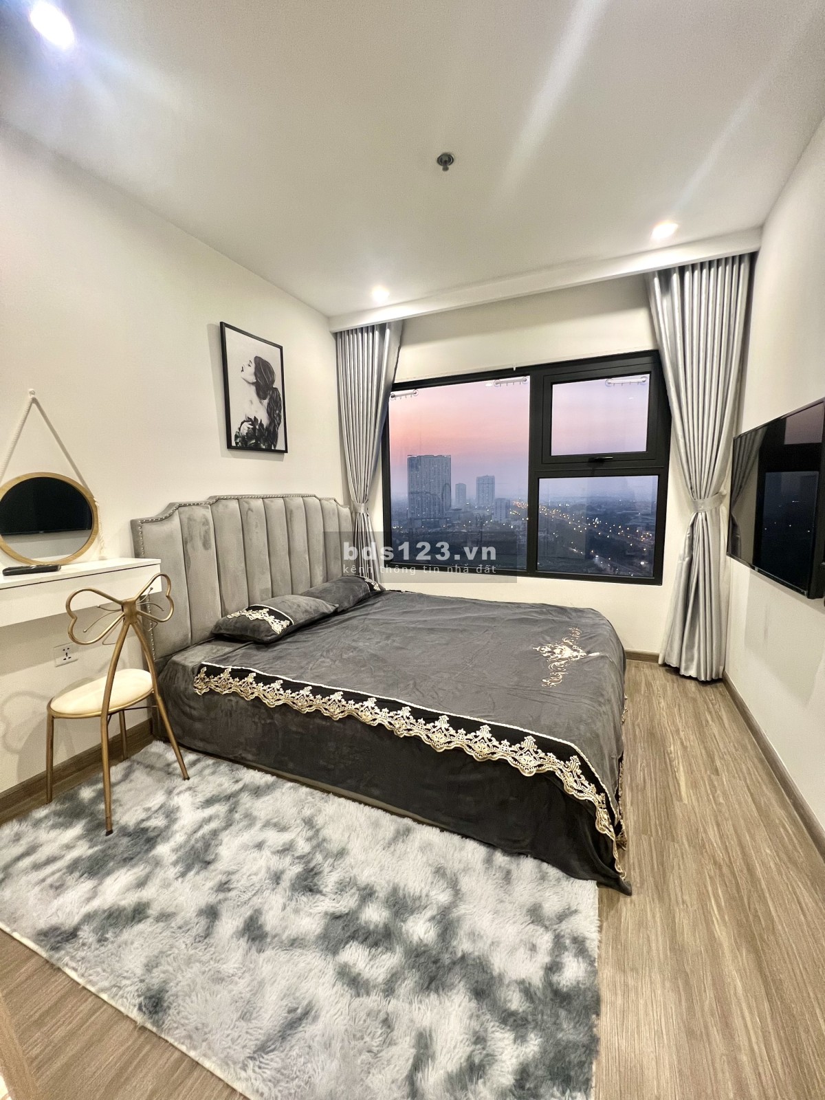 Cho Thuê 2 Ngủ Chỉ 9 Triệu Full đồ VInhomes smart city