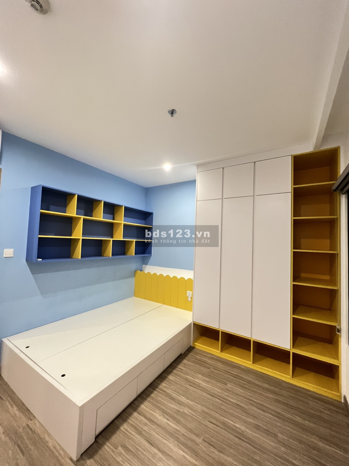 "Cho thuê 11 triệu FULL ĐỒ căn 3 ngủ Vinhomes Smart.