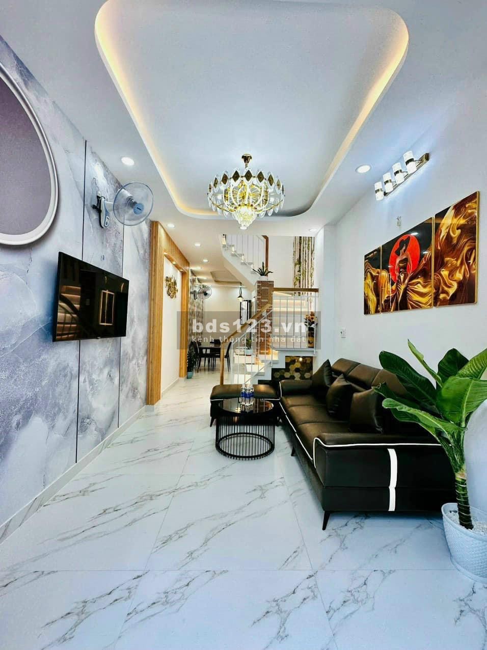 Bán nhà shr tại kdc Vĩnh Lộc mới dt 34m2 giá 2,6 tỷ ctl