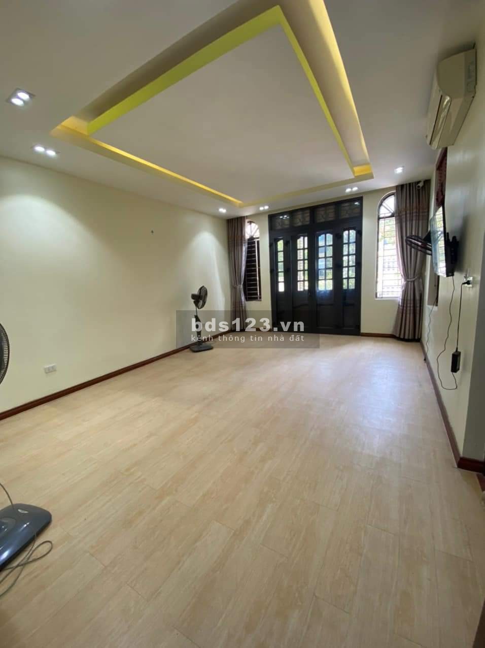 Cho thuê nhà 3 tầng tại Khai Quang, Vĩnh Yên. 8.5 TR/THÁNG.Liên hệ: 0986.454.393 - 0986.797.222