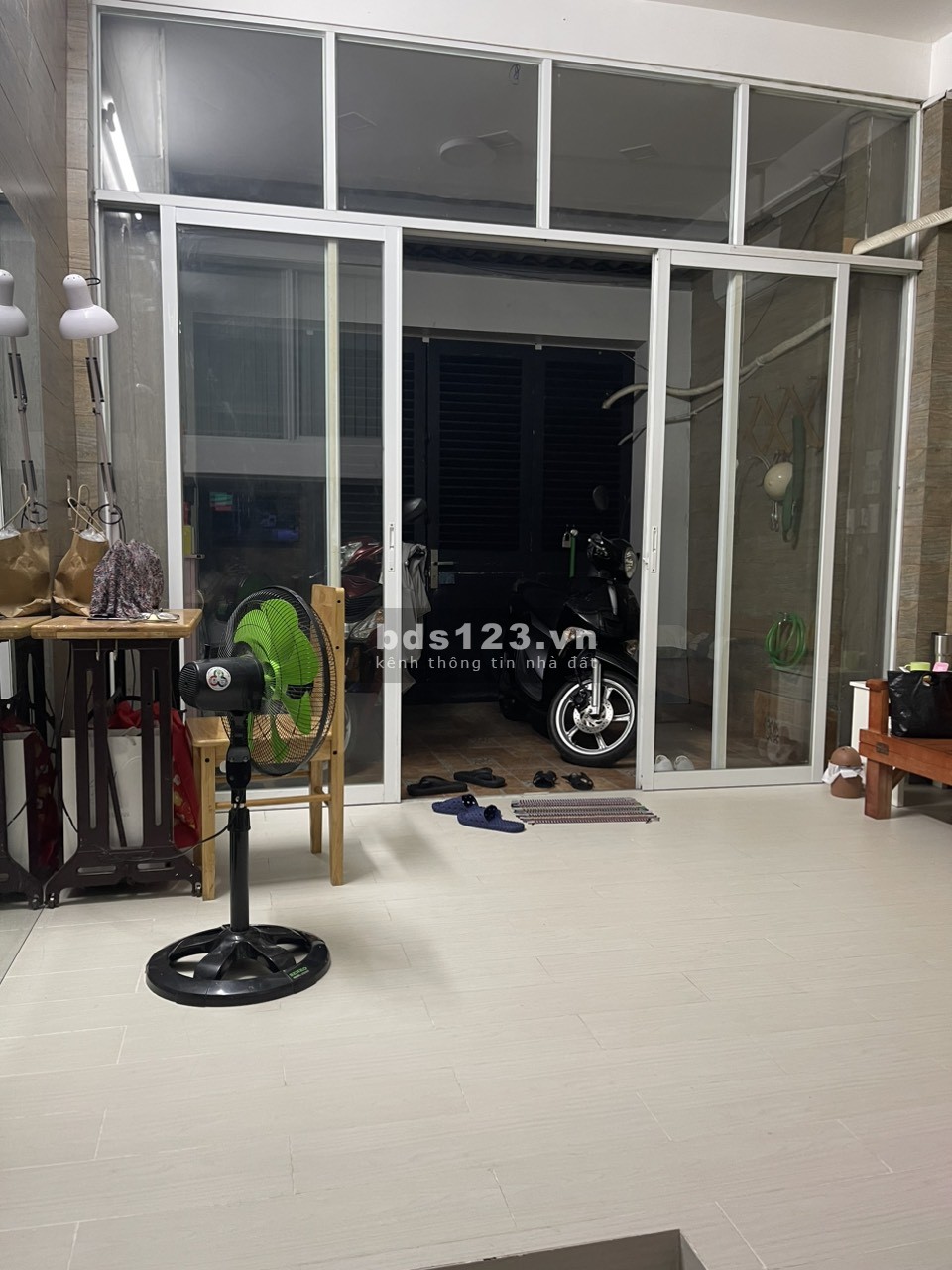 Bán căn hộ tầng trệt 65m2 tiện kinh doanh hẻm 595 CMT8 P15 Q10