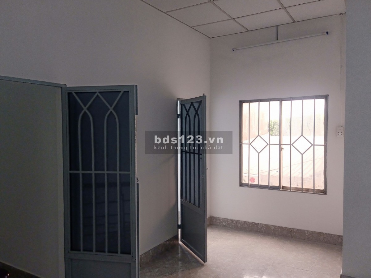 Bán nhà hẻm xe ba gác 1 lầu đường Thạnh Lộc 15, quận 12. Giá rẻ