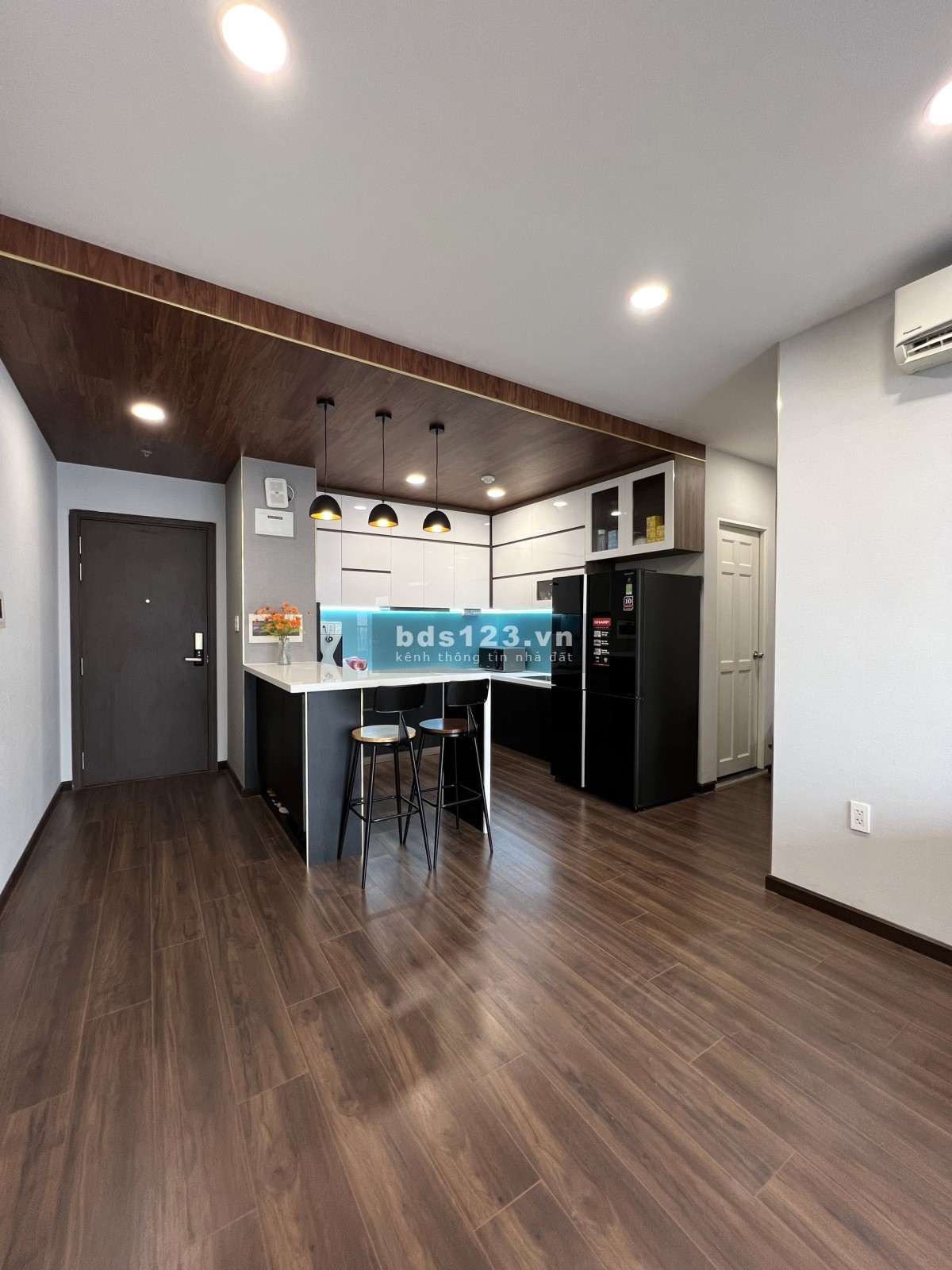 Cần bán căn 3 phòng giá 5,85 tỷ bao thuế phí tại dự án Orchard ParkView